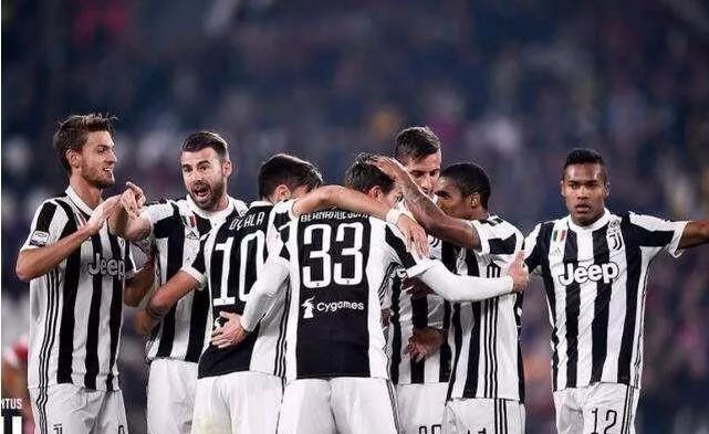 19投10中狂砍30+8+8，詹姆斯力挽狂澜夺回球权，稳胜东契奇